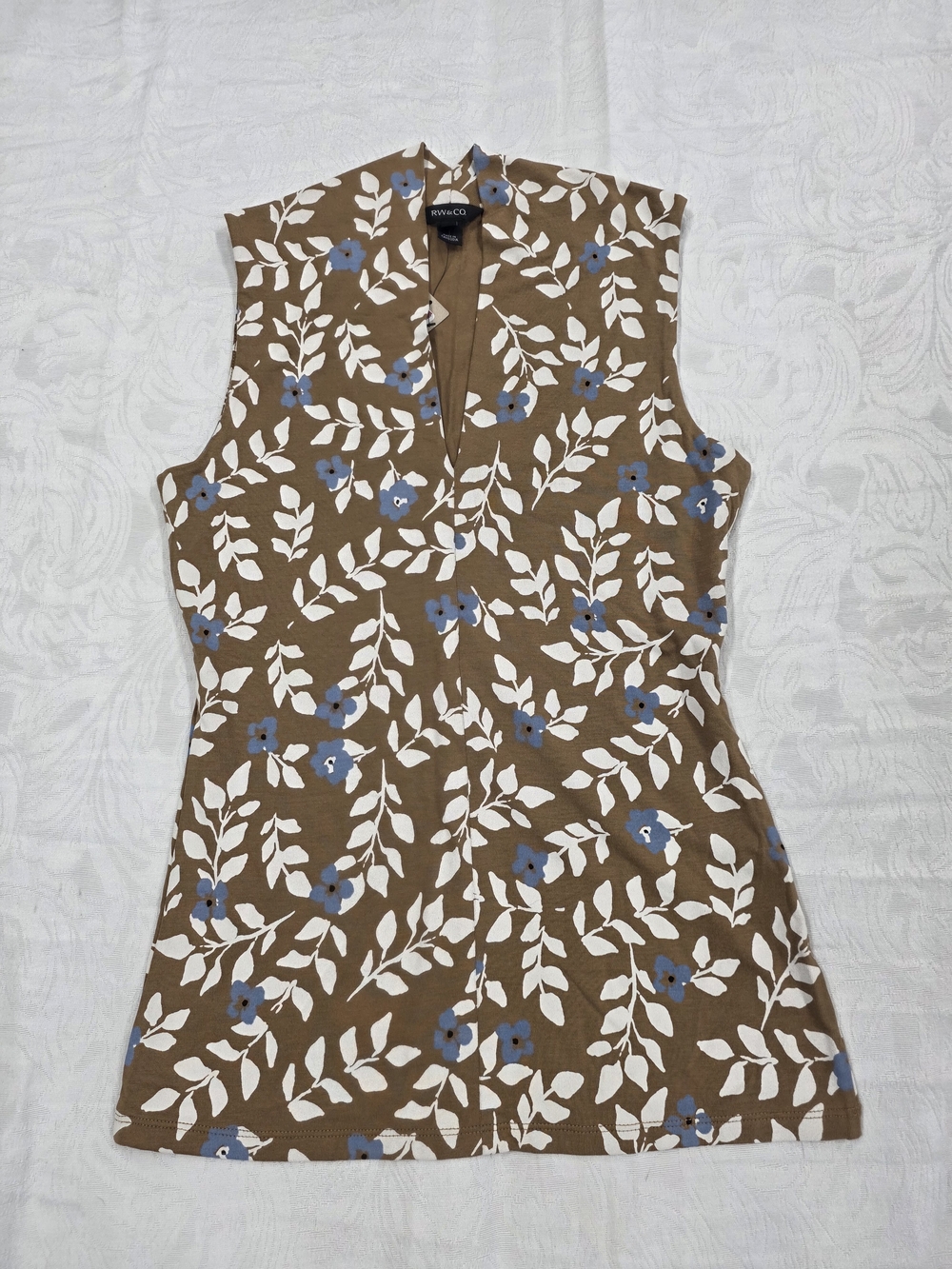 NWT- RW&CO. Brown Floral Sleeveless V-Neck Top - Size XS